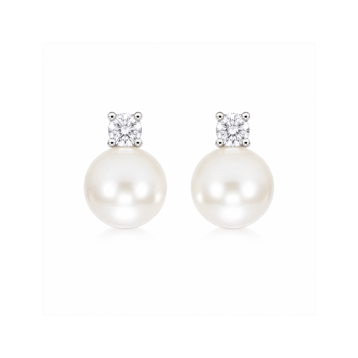 Diamond stud white earring